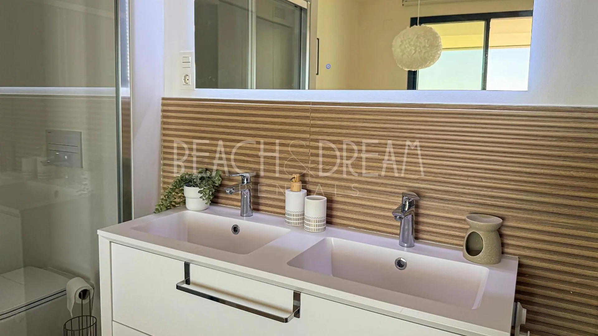 Amazing Apartment In Front Of The Sea - Splendid Fuengirola 0*,  Spain